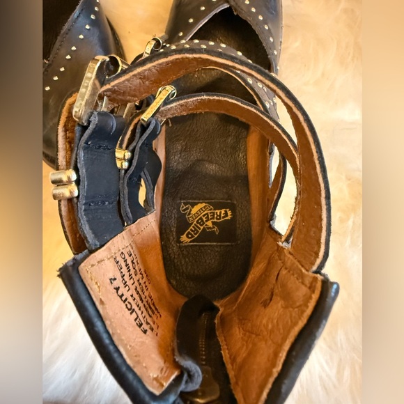 Freebird by Steven Felicity studded leather ankle boots - Picture 4 of 8